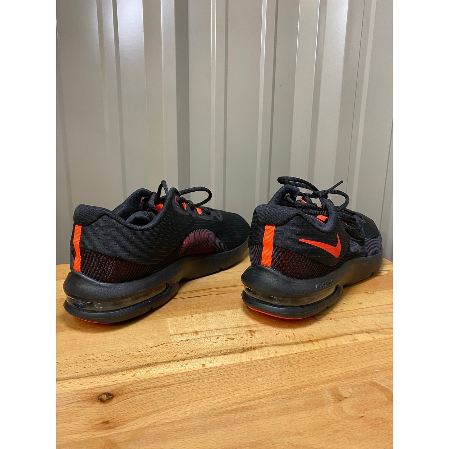 Nike Air Max Advantage 2 AA7396-004 Men's 12 Black Crimson Red New!