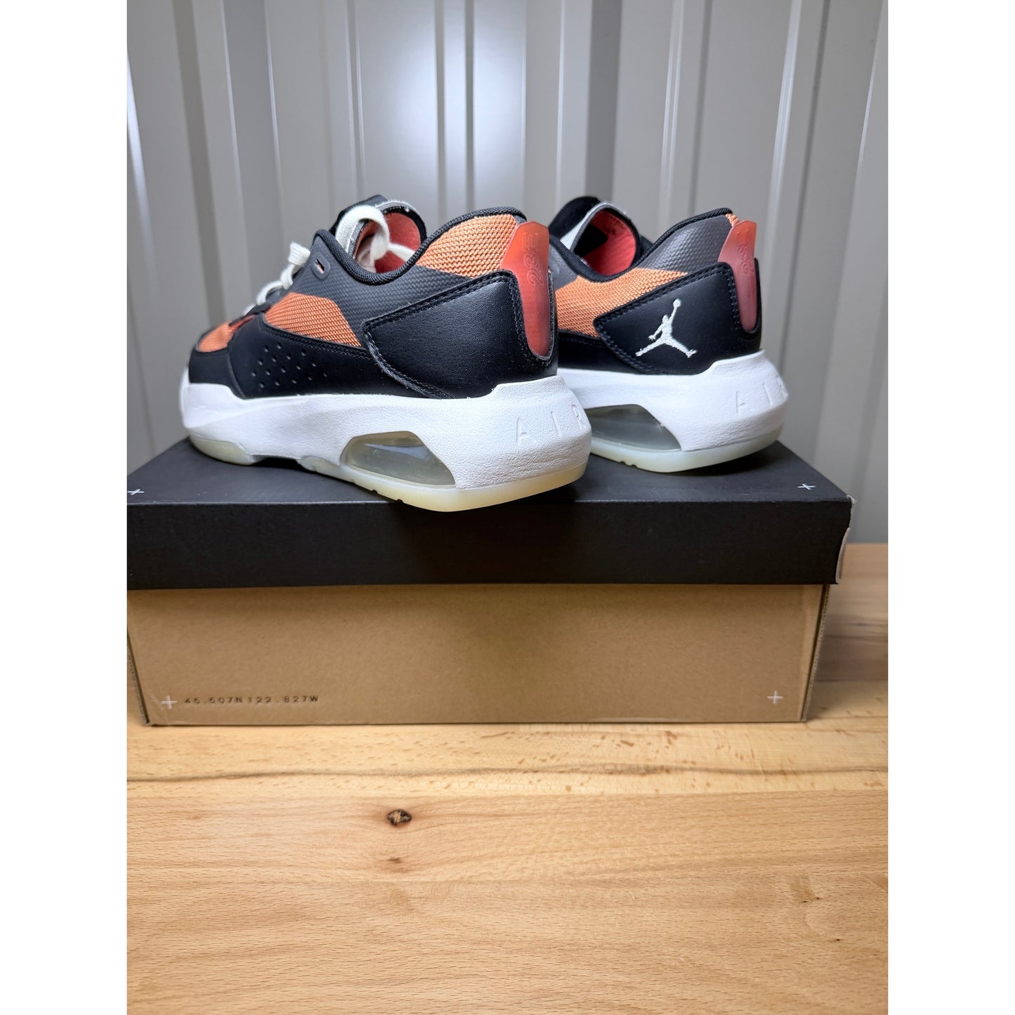 Nike Jordan Air 200E Hot Curry / Black / Team Orange Men’s Size 8.5 New!