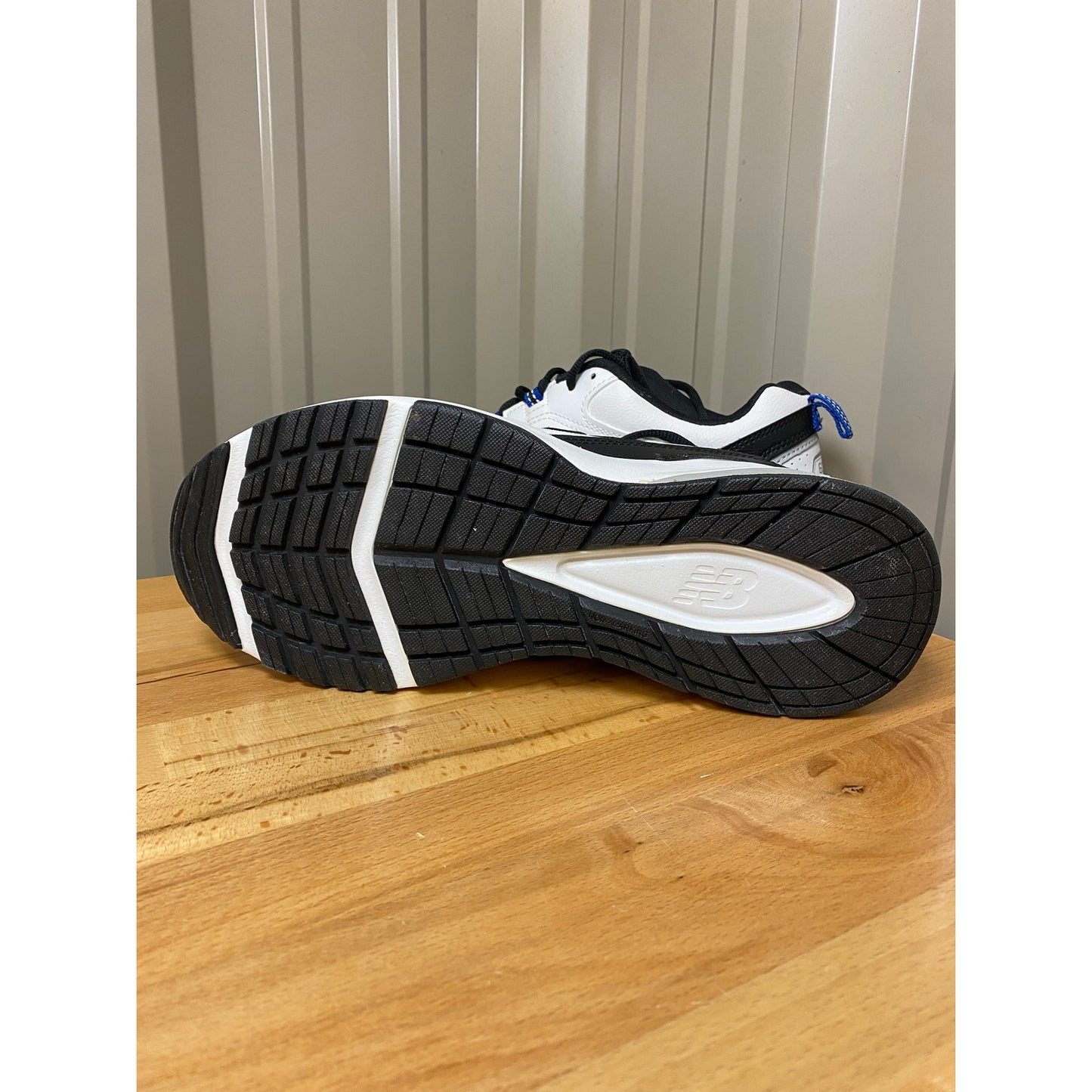 New Balance Men's 608 v5 White/Team Royal/Black Size 10.5 MX608WR5