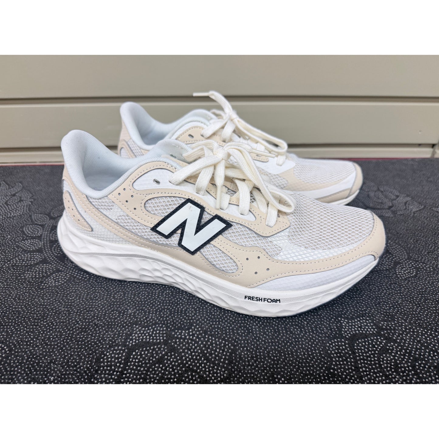 New Balance Fresh Foam Arishi v4 Angora Sand Men’s Size 10.5