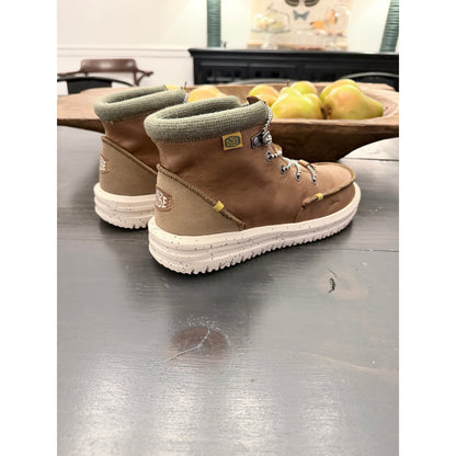 Hey Dude Bradley Youth Walnut Brown Boots Size 5y New!