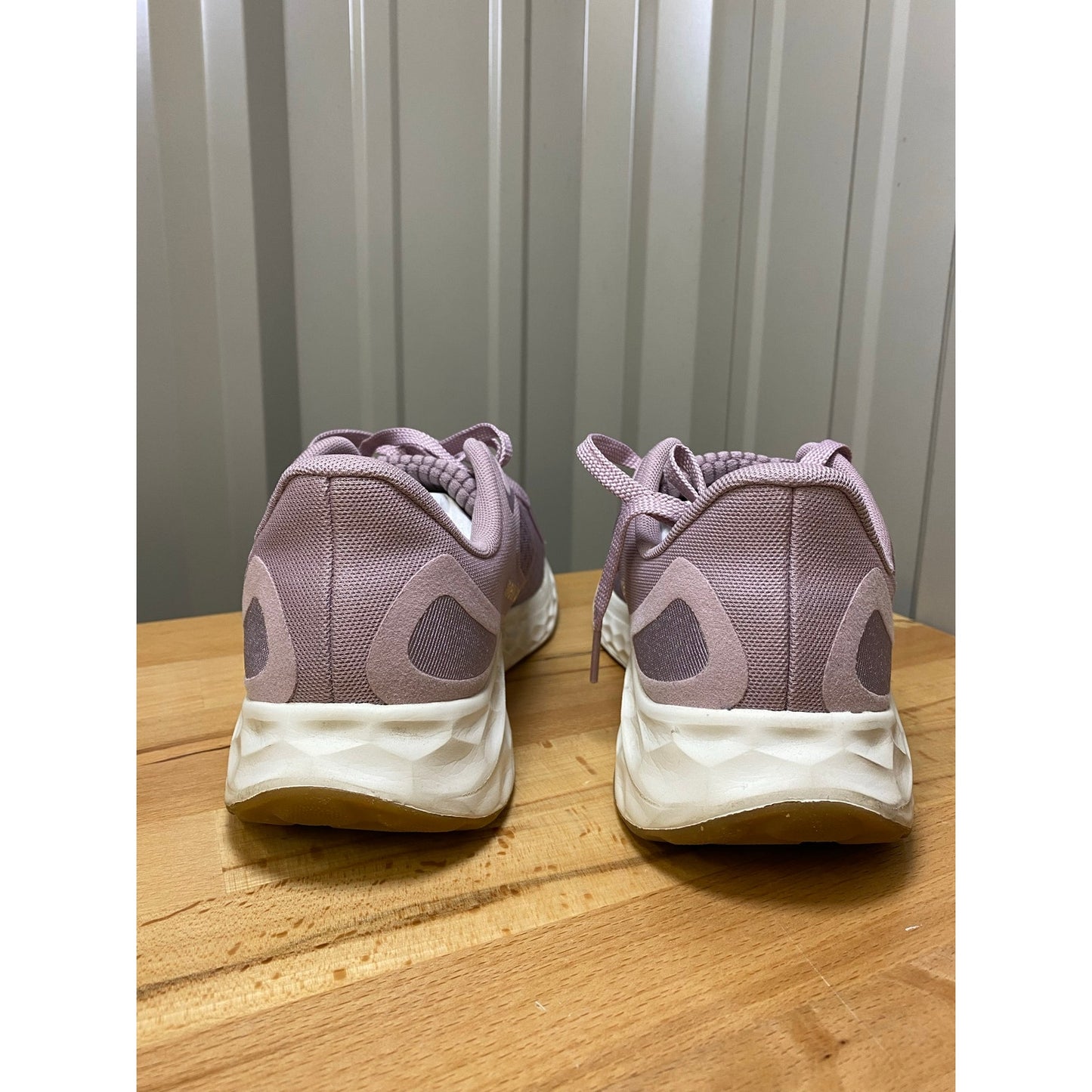 New Balance Fresh Foam Arishi V4 Purple Women's Size 9D (Wide)
