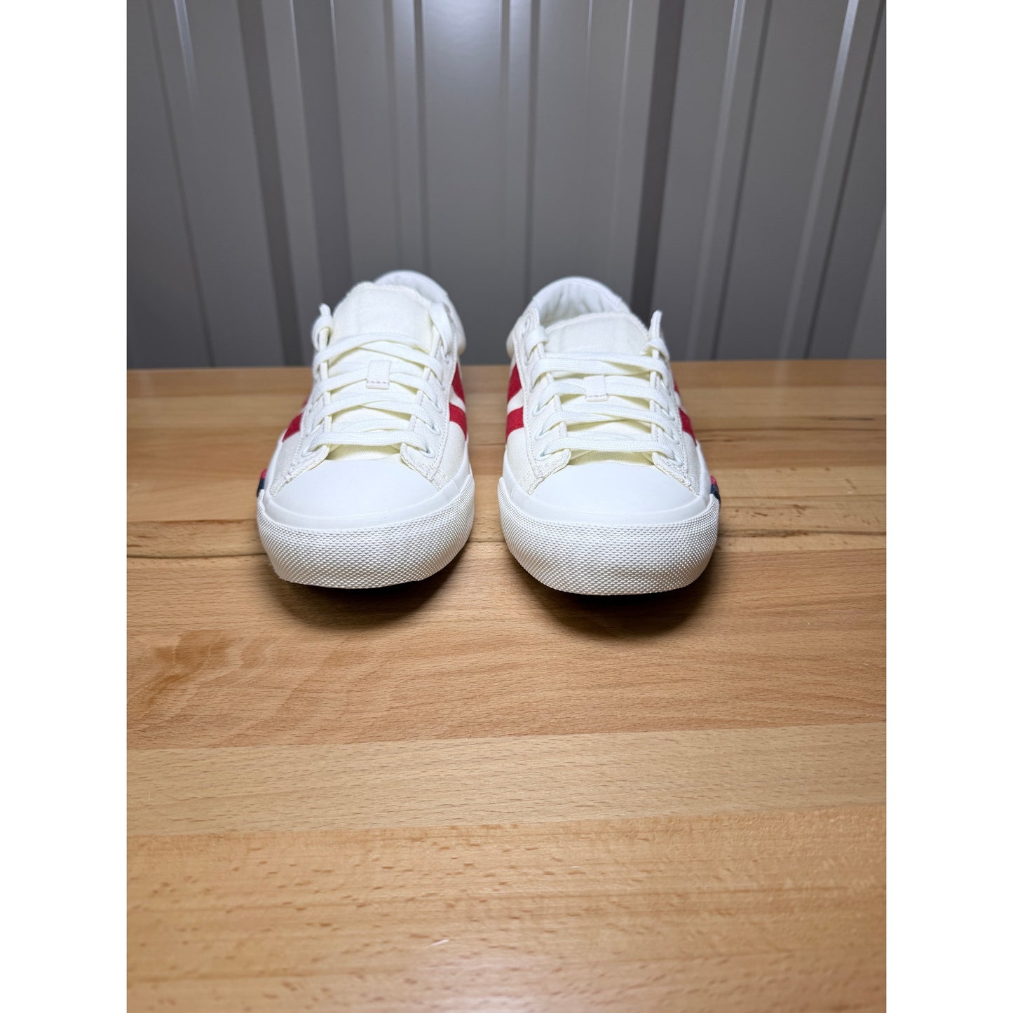 Pro-Keds Royal Plus Low Canvas Men’s Sneakers White / Navy / Red Size 9.5 New!