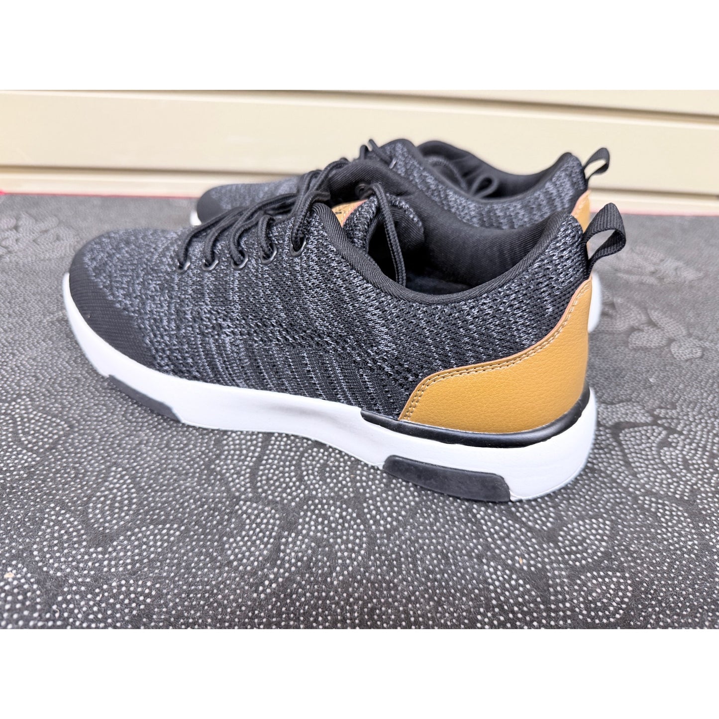 OrthoComfoot Women’s Arch Support Black Sneakers Size EU 40 or US 9