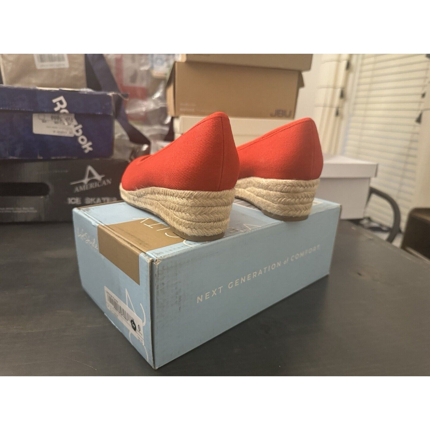 LifeStride Women's Karma Slip-On Shoes Size 6W Red NIB
