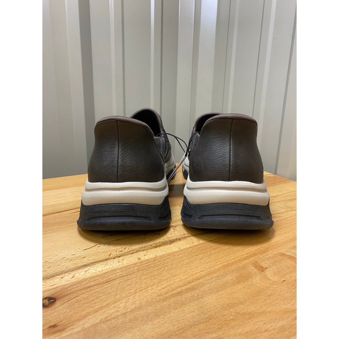 Skechers Swift Fit Izaiah Brown Leather Men's Size 11 New!