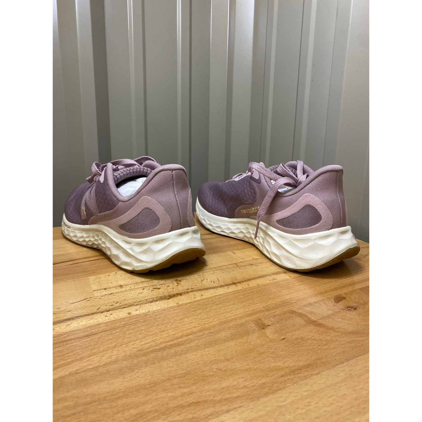 New Balance Fresh Foam Arishi V4 Purple Women's Size 9D (Wide)