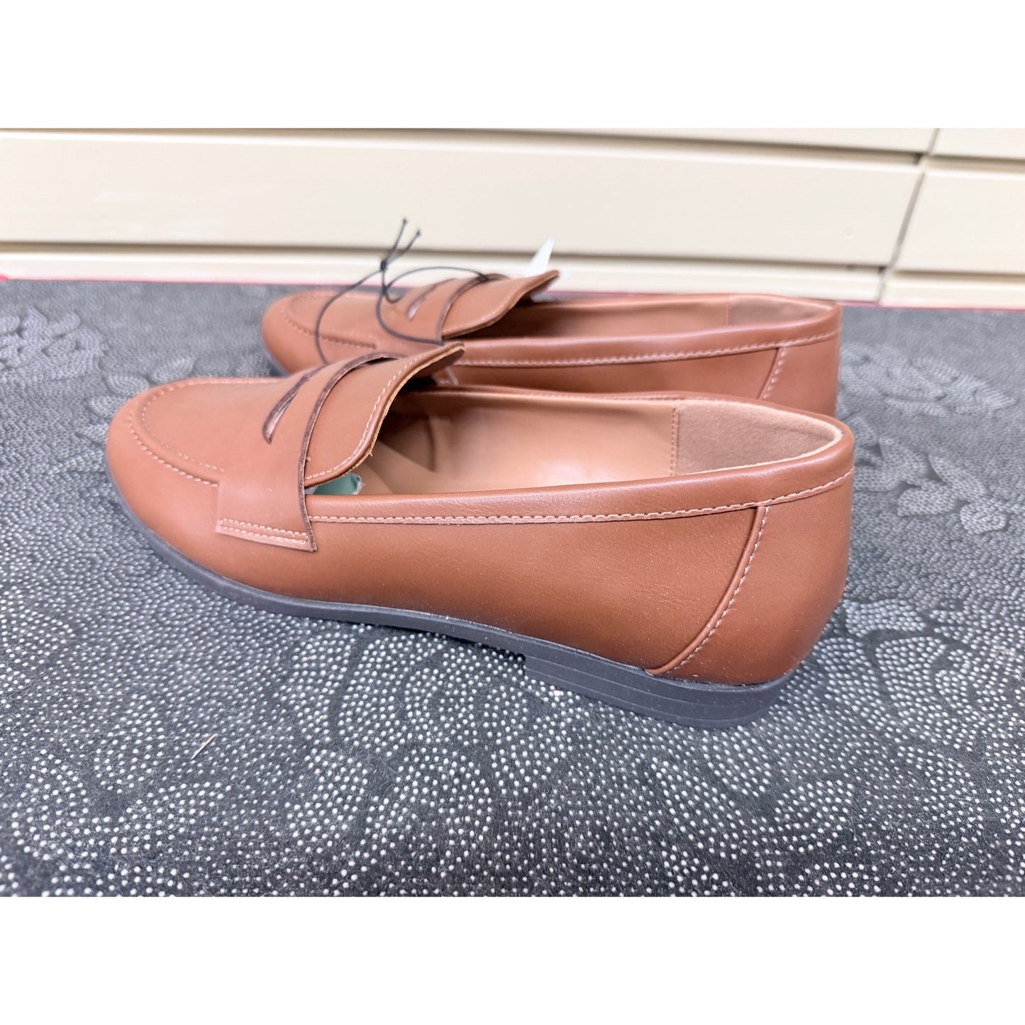 Kensie Gitty Women’s Cognac Brown Loafers Size 9 New!