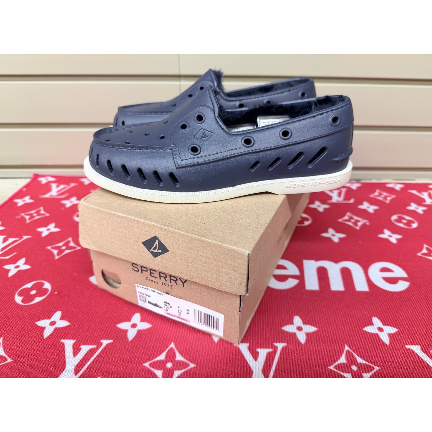 Sperry A/O Float Fur Navy Blue Men’s Size 6 New!