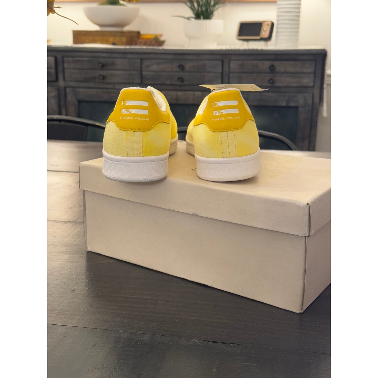 Adidas Pharrell Williams Stan Smith Yellow Men’s Tennis Shoes Size 8.5 New!